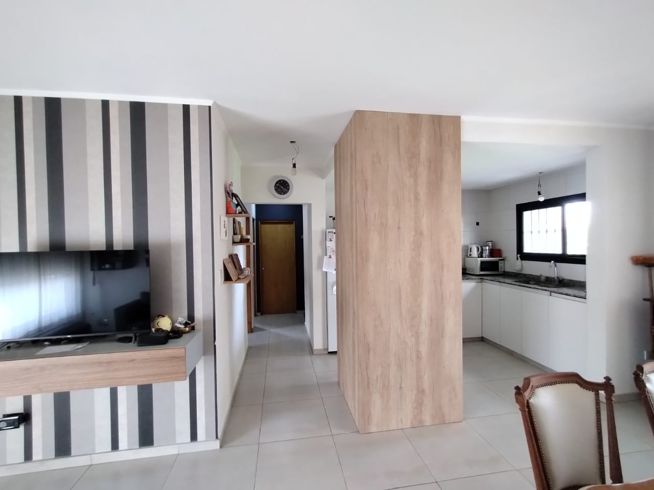 En Venta – Casa Moderna en Calle 251, Lobos – Consultar Valor