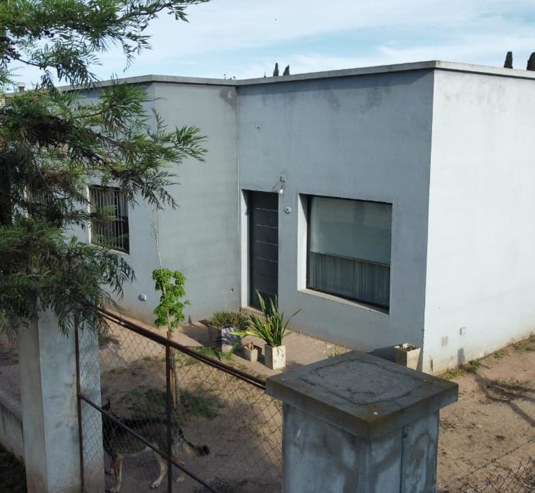 En Venta – Casa Moderna en Calle 251, Lobos – Consultar Valor