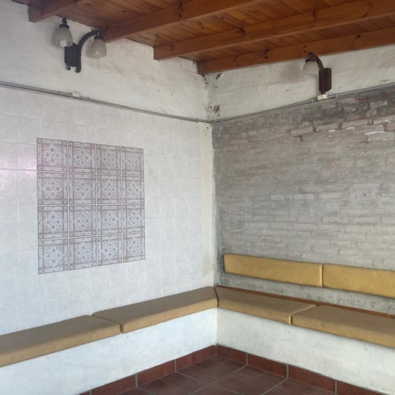 Casa en Venta en Lobos (2 Dorm – 250 m²)