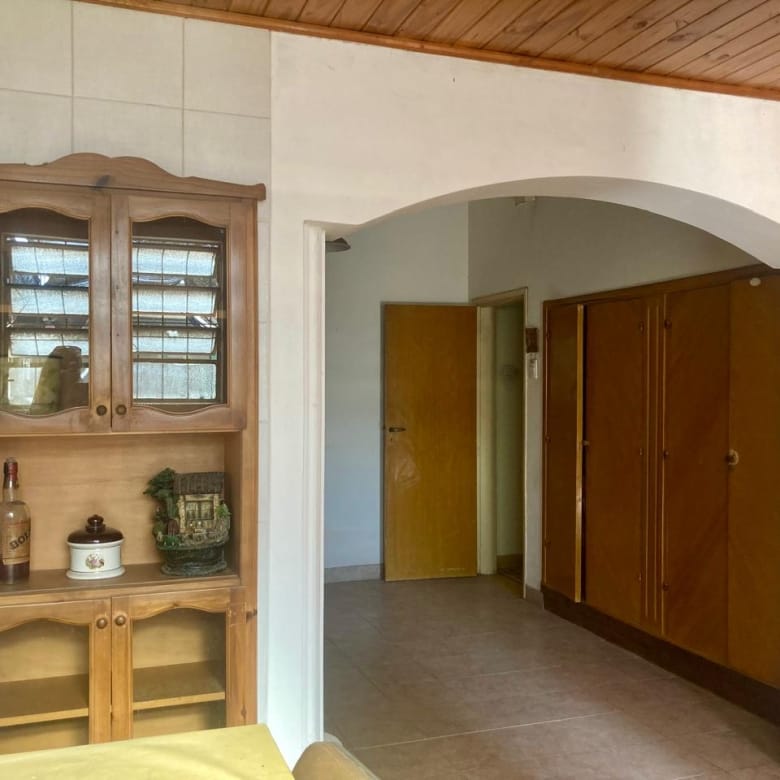 Casa en Venta en Lobos (2 Dorm – 250 m²)