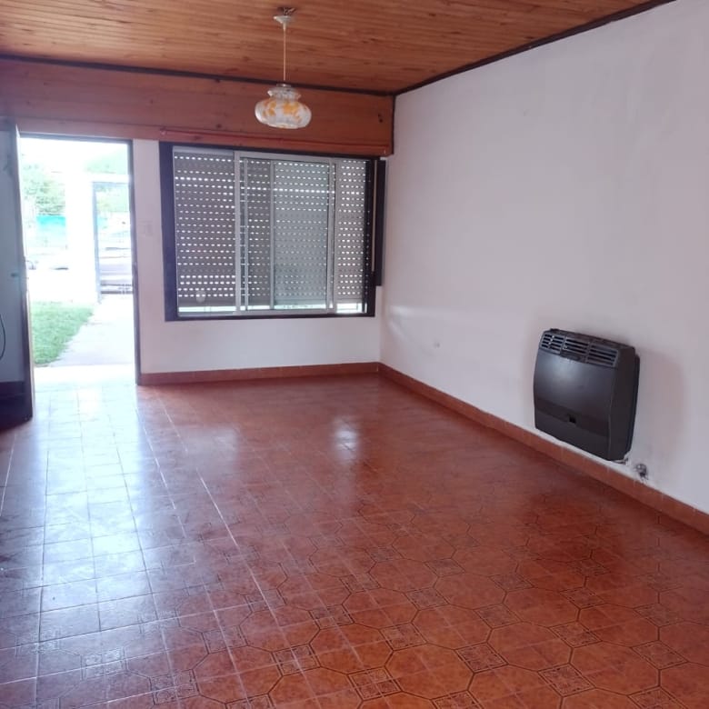 Casa en Venta en Lobos Centro (2 Dorm – 291 m²)