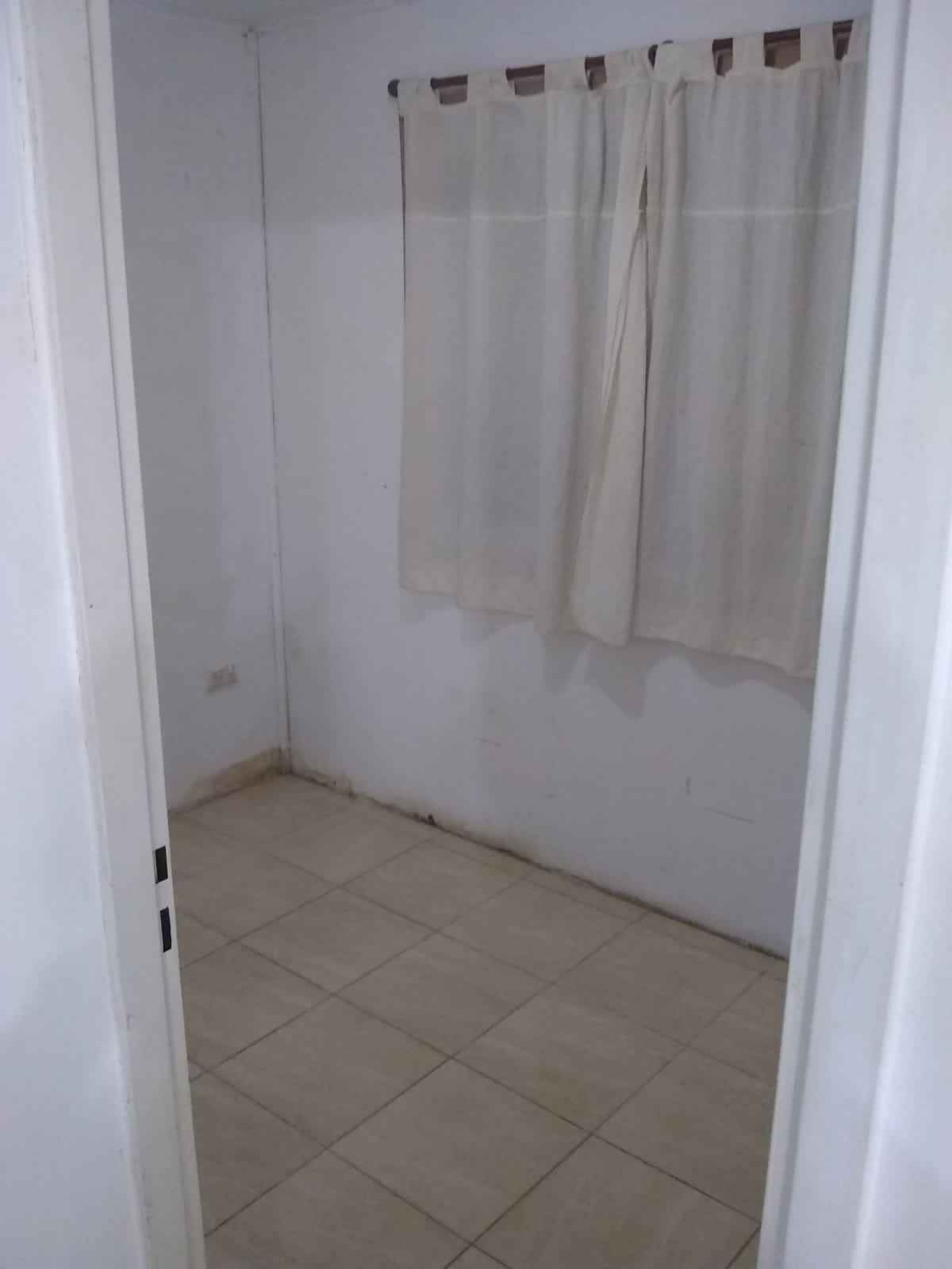 Casa en Venta en Houssay 625, Lobos (2 Dorm – 300000 m²)