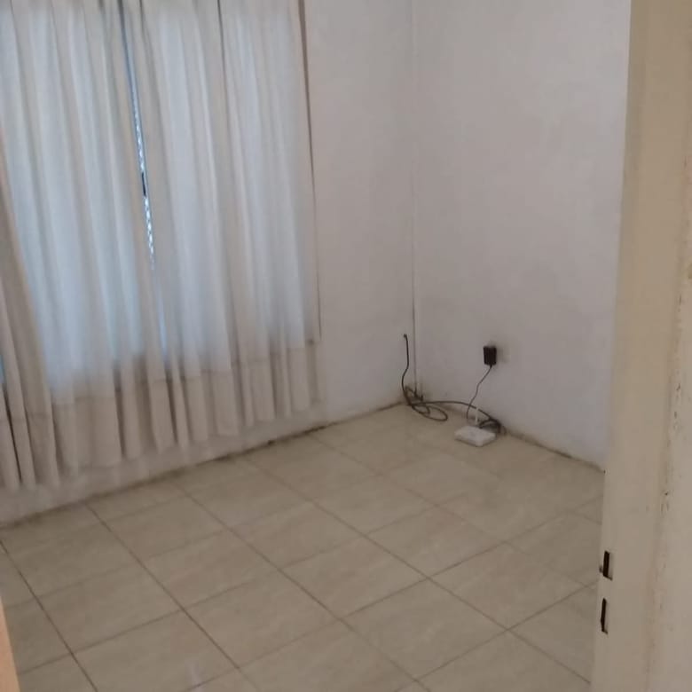 Casa en Venta en Houssay 625, Lobos (2 Dorm – 300000 m²)