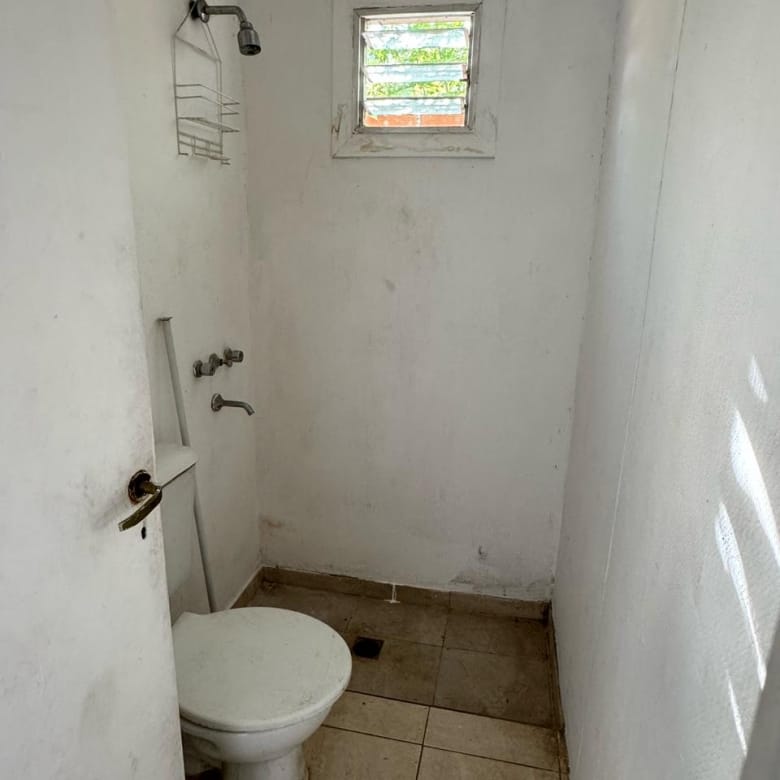 Casa en Venta en Houssay 625, Lobos (2 Dorm – 300000 m²)