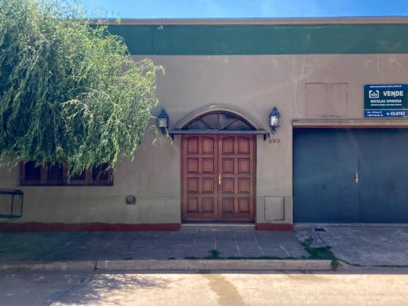 Casa en Venta en Lobos Centro (3 Dorm – 419 m²)