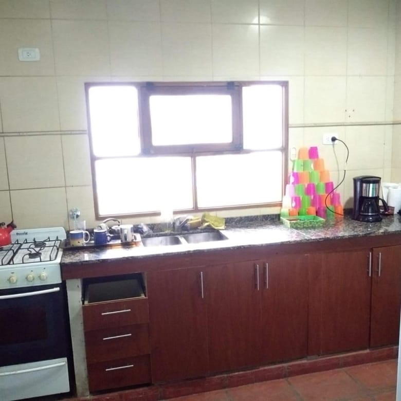 Casa con Pileta en Venta en Ayacucho 241 y 243, Laguna de Lobos (2 Dorm – 600 m²)