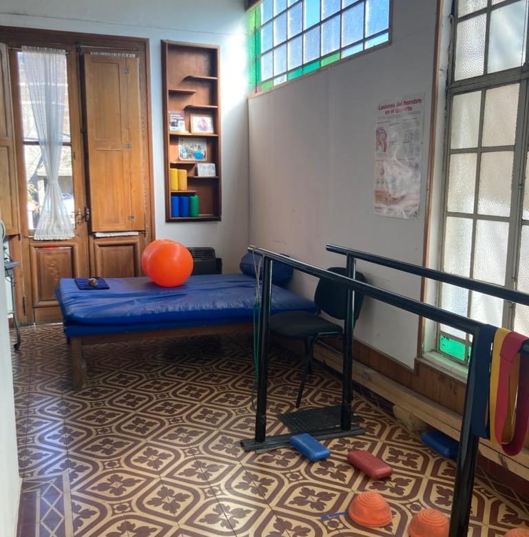 CASA CENTRICA ANTIGUA, HOY CONSULTORIO