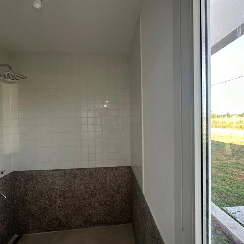 Casa a Estrenar en Venta en Lobos (3 Dorm – 2000 m²)
