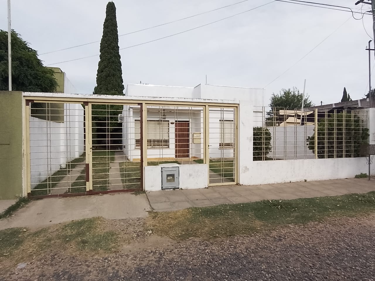 Casa en Venta en Lobos Centro (2 Dorm – 291 m²)