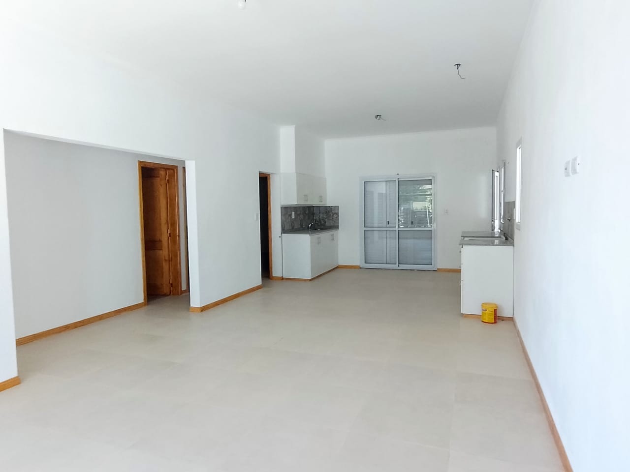 Casa a Estrenar en Venta en Villa Margarita, Lobos (2 Dorm – 525 m²)