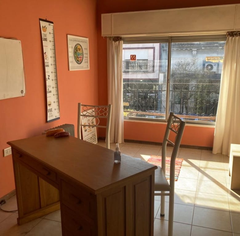CASA CENTRICA ANTIGUA, HOY CONSULTORIO