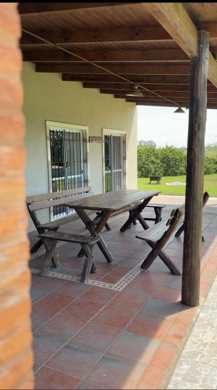 VENTA 17 Hectáreas con Casa y pileta en Riestra, Partido de 25 de Mayo