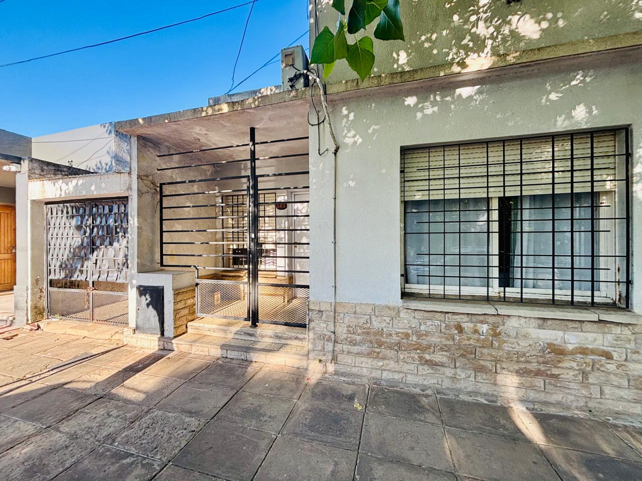 Casa en Venta en Lobos (2 Dorm – 162 m²)