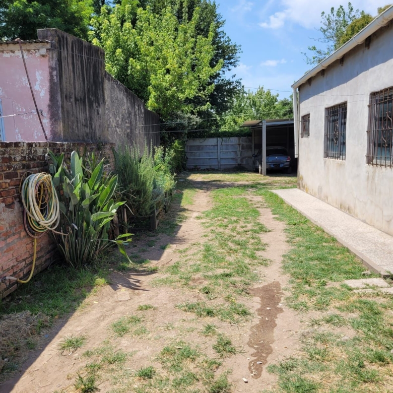 Casa en Venta en Calle 25, Lobos (3 Dorm – 360 m²)