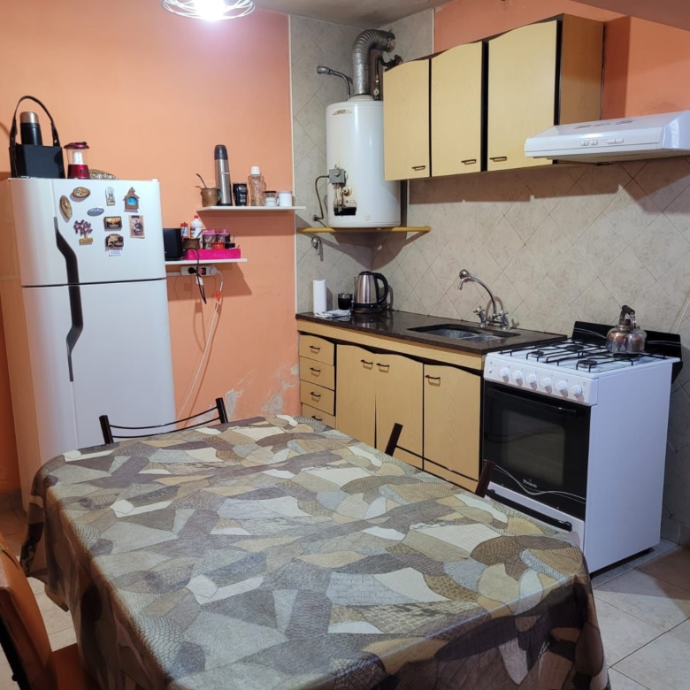 Casa en Venta en Calle 25, Lobos (3 Dorm – 360 m²)