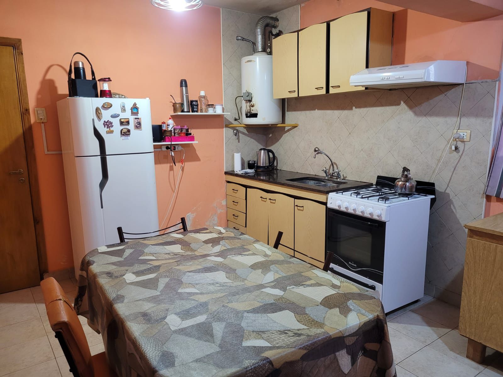 Casa en Venta en Calle 25, Lobos (3 Dorm – 360 m²)