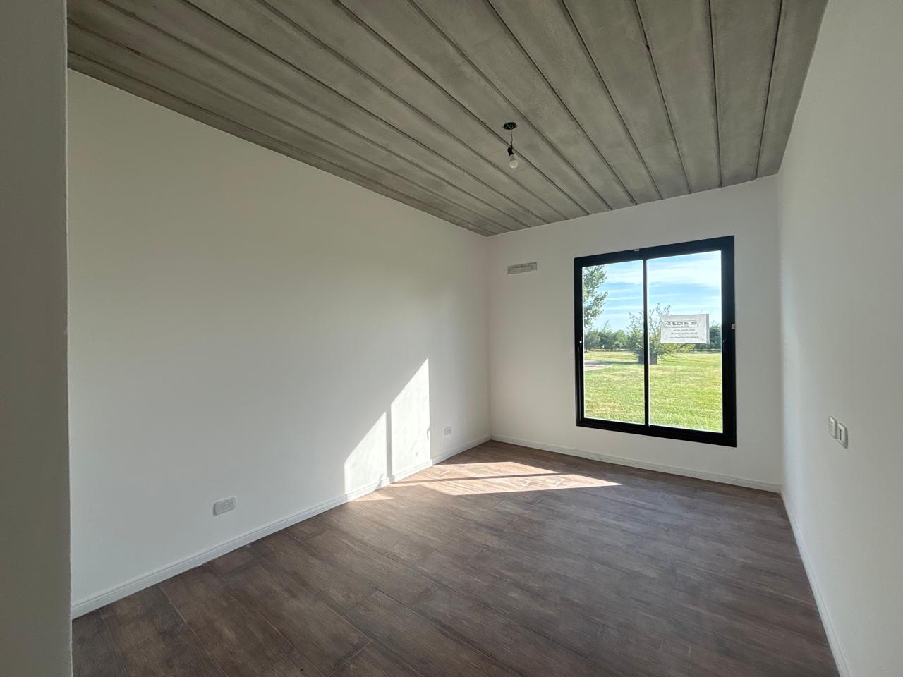 Casa a Estrenar en Venta en Club de Campo La Federala, Lobos (3 Dorm – 1200 m²)