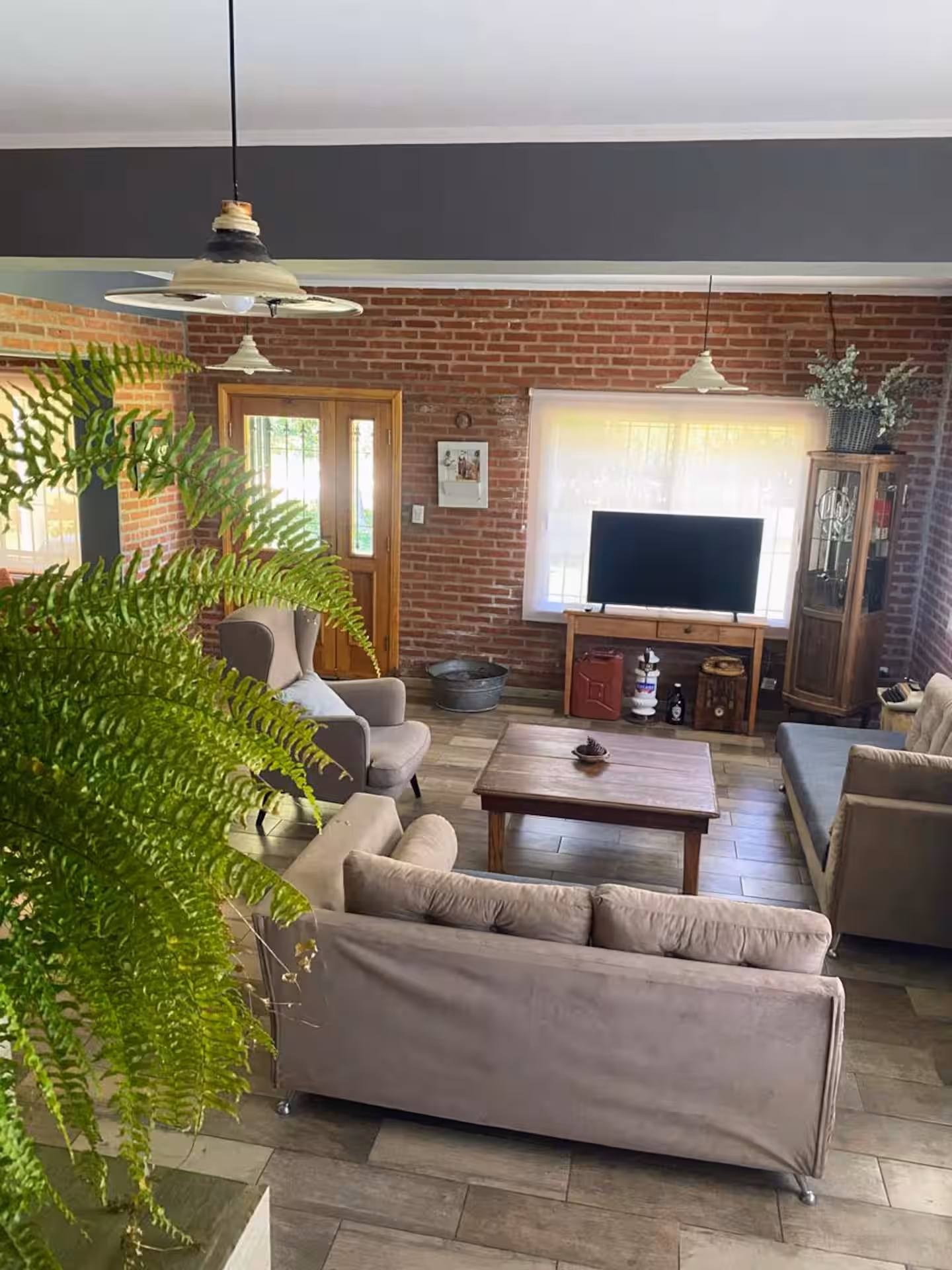 En Venta – Moderna casa de campo en Salvador María, Lobos