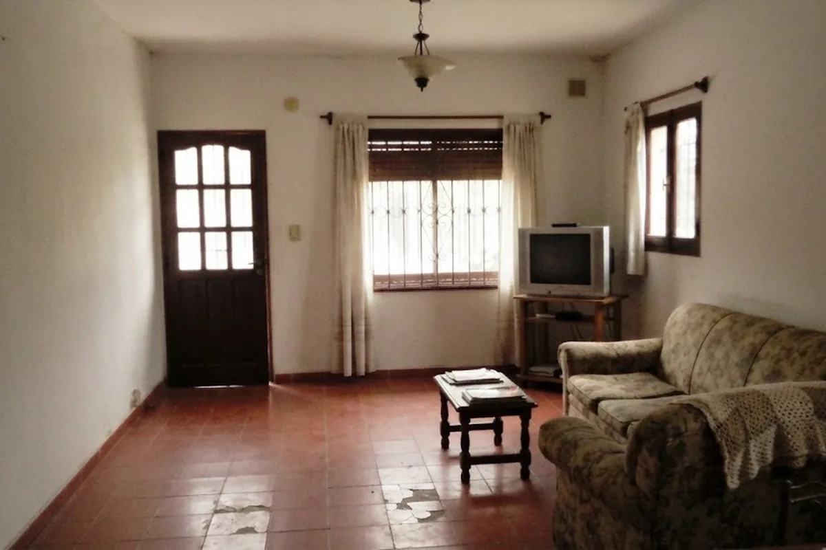 Casa En Venta En Lobos - living-comedor | Nicolás Spinosa Inmobiliaria